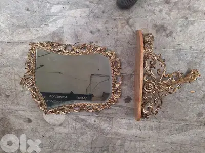 كونسول نحاس مميز انتيك وجه رخام مع ٢ تعاليق انتيك قديم