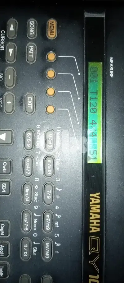 Qy 10 yamaha