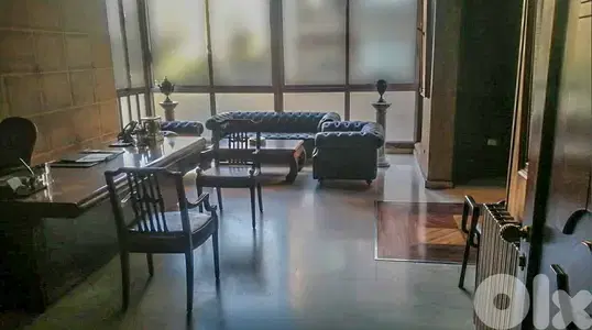 SPACIOUS OFFICE IN ACHRAFIEH WITH PARKING (180SQ) 4 ROOMS , (AC-931)