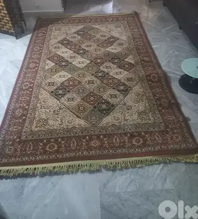 سجادة عجمي حالة ممتازة
