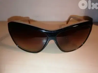 Chanel  5153 original sunglasses no scratches