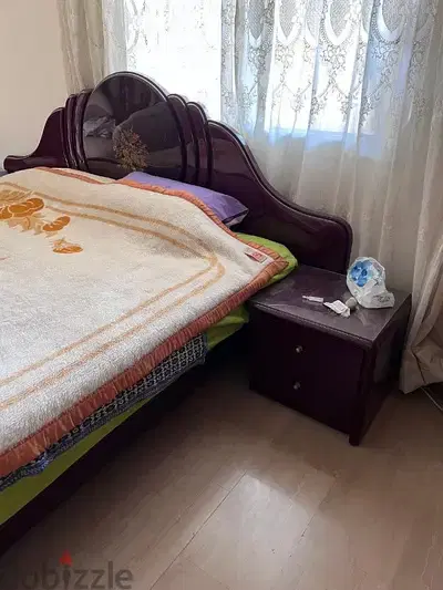 Full bedroom