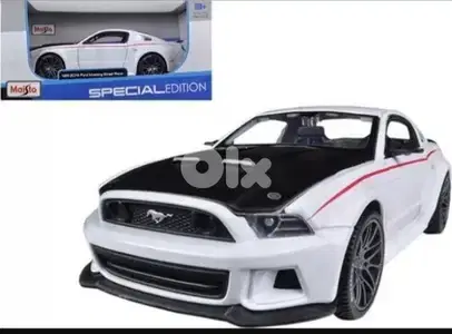 2014 Ford Mustang Street Racer diecast car model 1:24