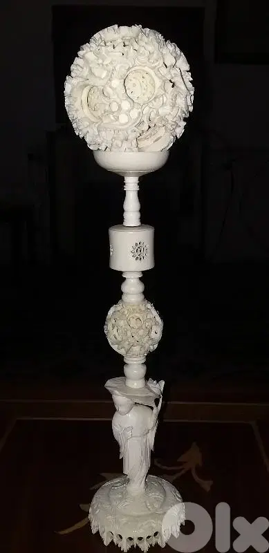قطعة مميزة شغل الصين سعرها  350$ السعر موجود  عليها