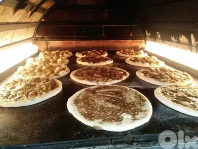أنا معلم فرن مناقيش بيتزا أريد عمل التواصل معي واتساب. .