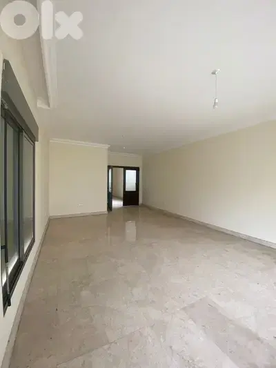 NEW BUILDING IN Mar Elias Prime Area (200SQ) 3 Bedrooms , (MA-105)