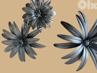 Metallic Bloom Decorative Set