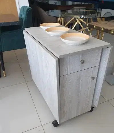طاولة مطبخ