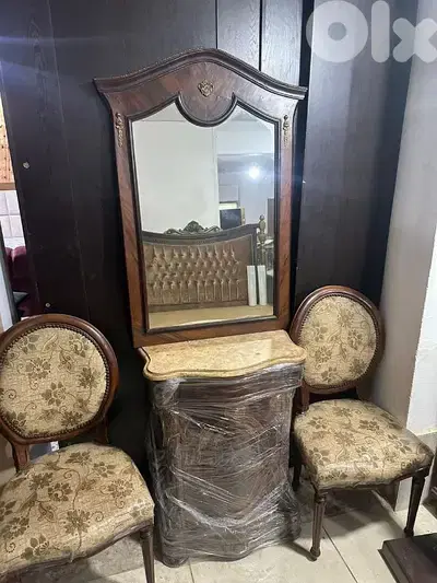 قنصول مع مرايا خشب زان مصري مع كرستين