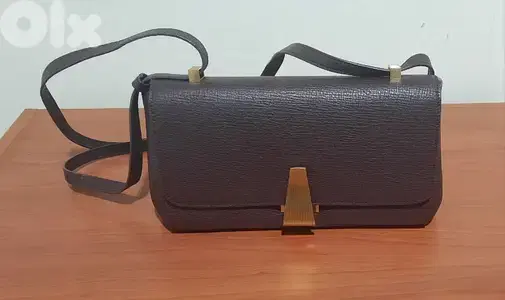 Handbag sac brown. جزدان بني