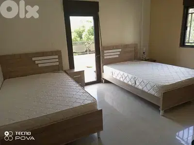 تختين مفرد مع كمدينة تفصيل جديد من المعمل