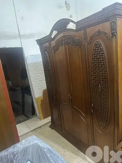 خزانة ملكية مصرية حفر خشب زان ولاتي كلا ملبسة قشرة