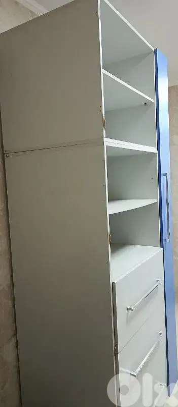 خزانة كبيرة