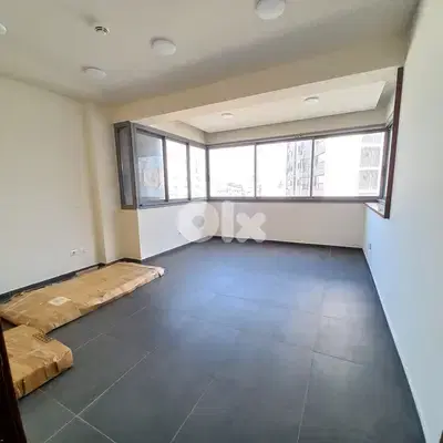 Office in commercial center in Jal el Dib for saleمكتب في المركز التجا Office in commercial center in Jal el Dib for saleمكتب في المركز التجا