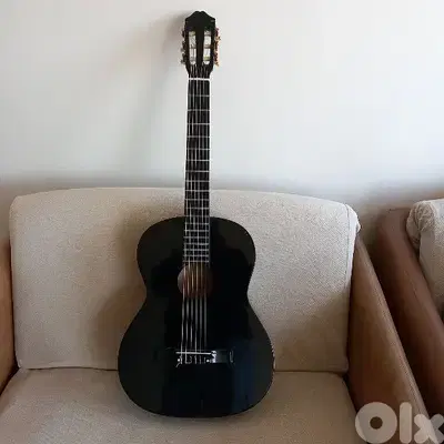 Classic Guitar- Black color - size 4/4
