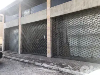 RWB103CC - Showroom with warehouse for rent in Bsarma - Koura
