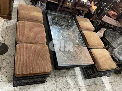 table and 6 pouf chairs