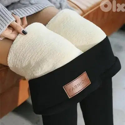 Black Fleece leggings