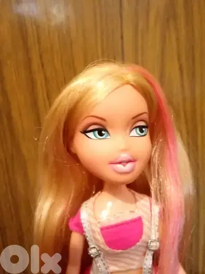 BRATZ ALL GLAMMED DESIGNER STREAKS CLOE Great MGA doll +Own Boots=35$