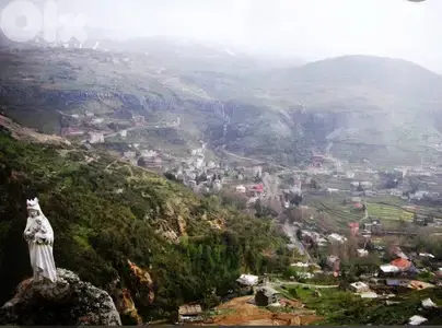 Land for sale in Chabrouh/  Open view by the clift