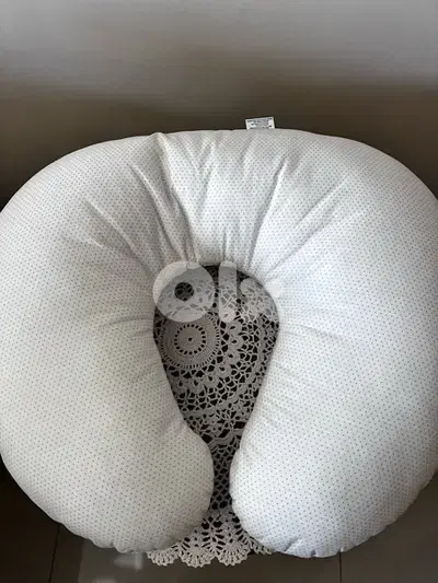 Feeding pillow