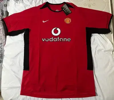 Manchester United 2003 Home Nike kit