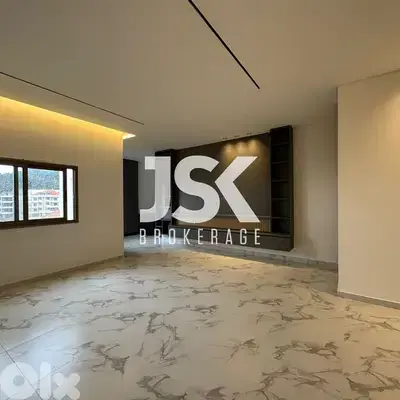 L17029 - Decorated ApartmentFor Sale in Tilal Ain Saade