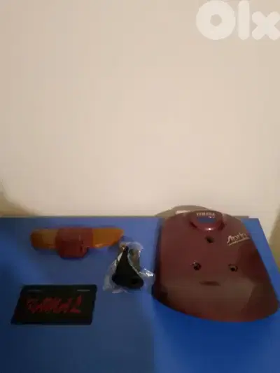 قطع موتسيكل أبريو للبيع عدد 4 مستعملين نضيف كلن السعر 25$