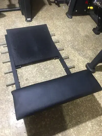 hip thrust machine like new