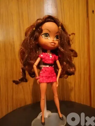 THE BEATRIX POPSTAR -CHANTAL RARE Great doll+Shoes 30Cm Flex body=26$.