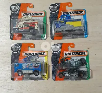 Matchbox 2017 diecast car model 1;64