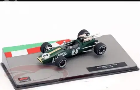 Denis Hulme Brabham BT24 (1967) diecast car model 1;43.