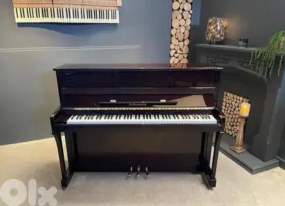 piano Schumann like new Germany technology tuning warranty
