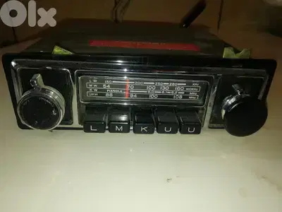 Vintage autoradio Pianola SR-904 AM-FM made in Japan