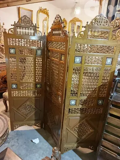 برفان شرقي انتيك مرصع بالصدف خشب جوز انتيك رائع جدا paravan