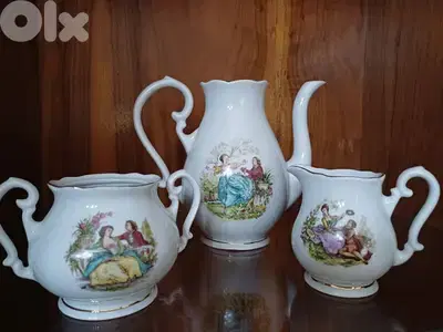 Vintage tea pot set