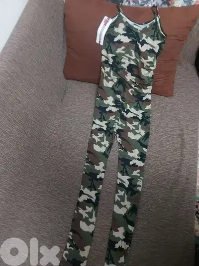 للبيع افرول نسائي