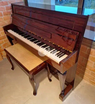 piano Hoffman schulze Germany 3 pedal glossy brown colour