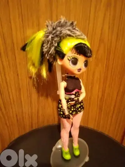 LOL OMG REMIX ROCK BHAD GIRL As new dressed good doll+Boots=30$