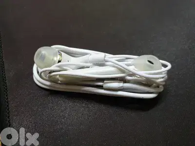 Wired Earbuds