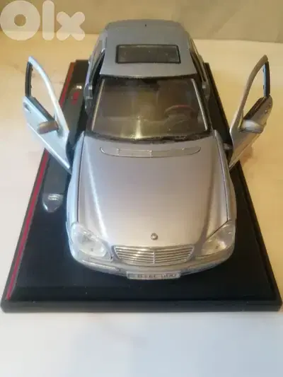 Mercedes Benz S-class 1998 by Maisto  Diecast 1/18
