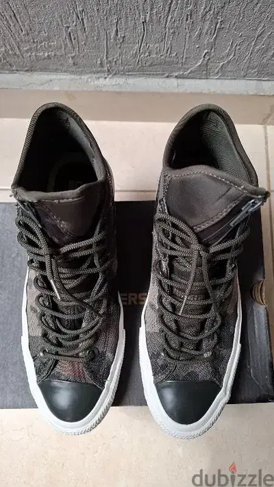 Authentic converse shoes