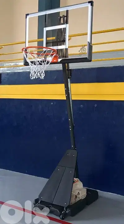 Now 230$ was 380$ movable hoop basketball stand