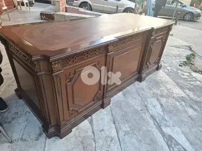 مكتب فرنساوي روعة الفخامة والرقي خشب جوز حفر فني شغل مميز انتيك desk