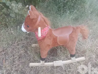 swing horse with voice