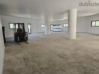 مستودع للأجار في منطقه حصرايل