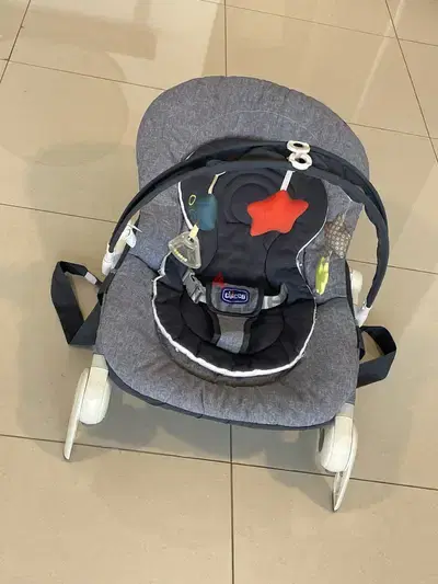Hooplá Bouncing Chair with Toys