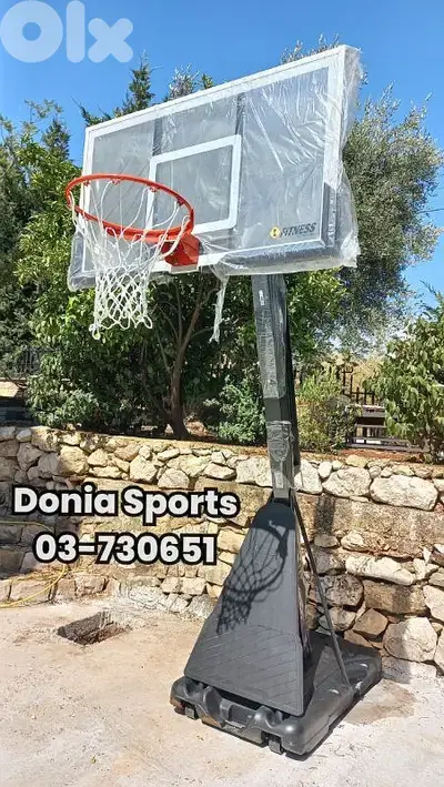 only 425$ before 650$ movable basketball hoop (spalding)