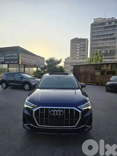 Audi Q3 2021 S LINE QUATTRO panoramic roof Top car And top color !!!