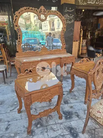 تواليت مع ٢كومود مع كرسي خشب سنديان حفر فخم ومميز انتيك قديم